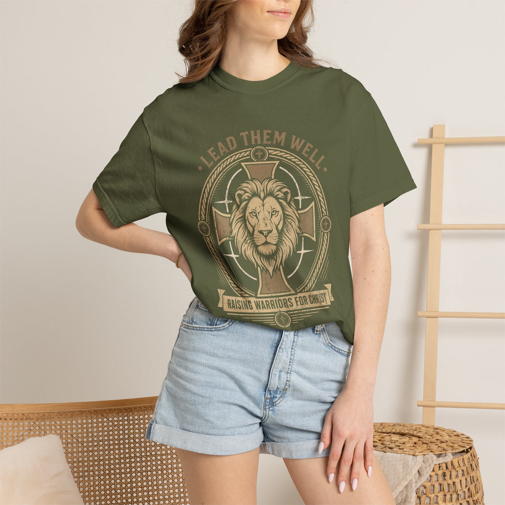 Lead them well lion T-Shirt