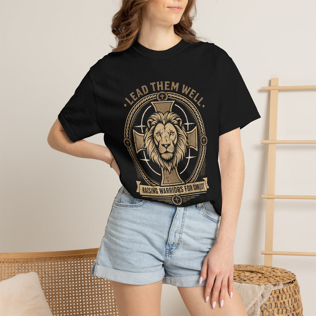 Lead them well lion T-Shirt
